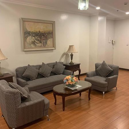 Crown Royale Hotel Balanga Luaran gambar