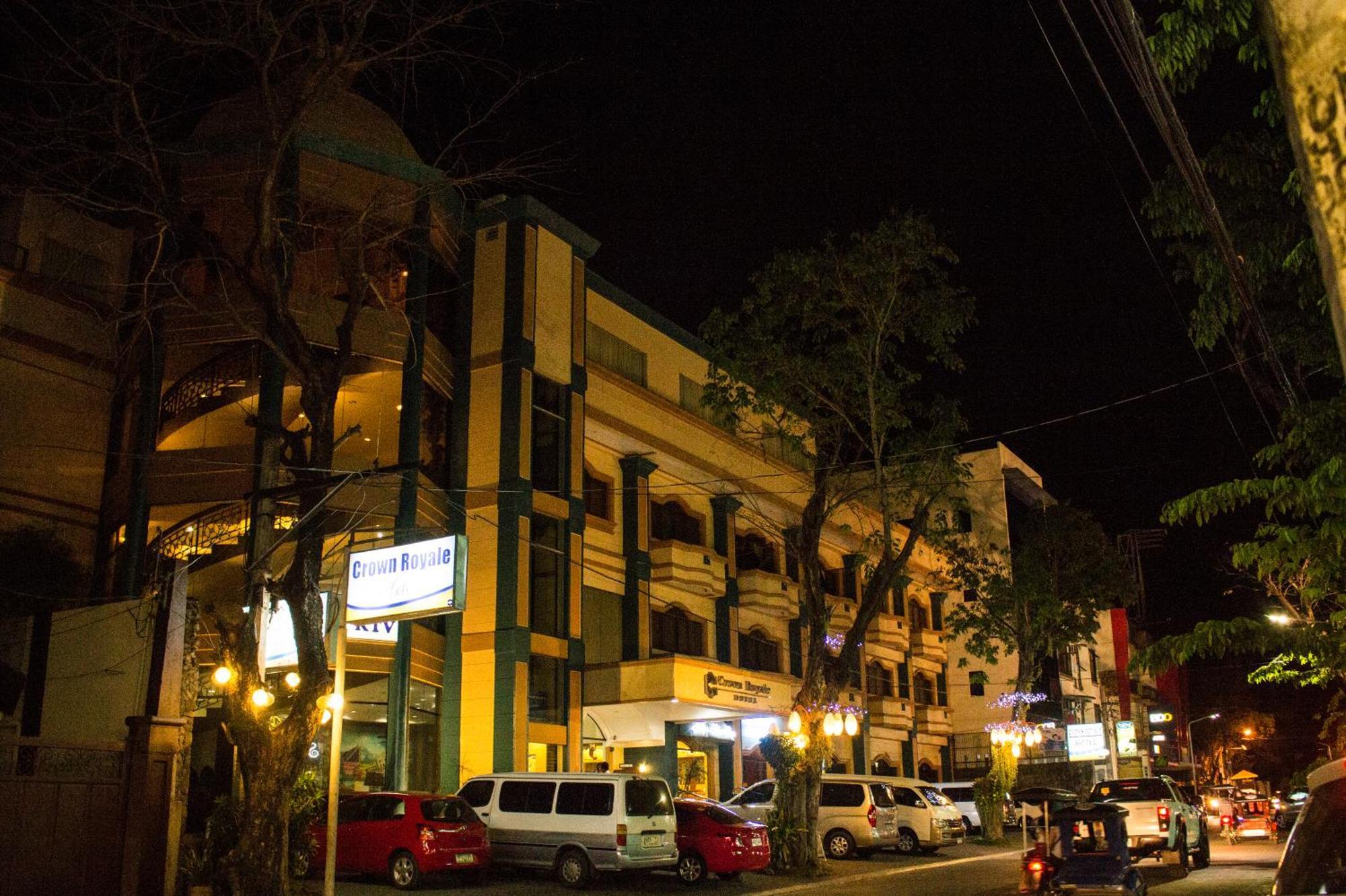 Crown Royale Hotel Balanga Luaran gambar