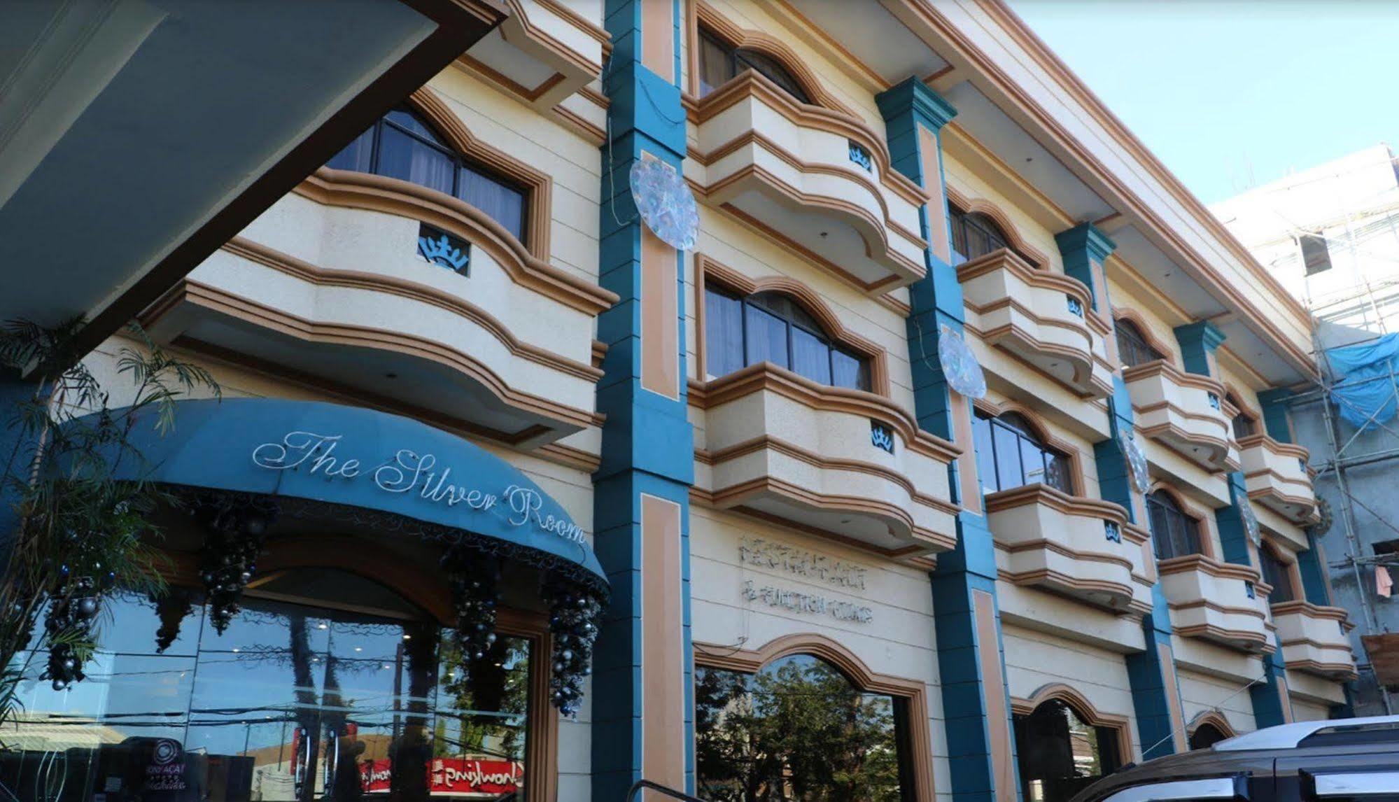 Crown Royale Hotel Balanga Luaran gambar